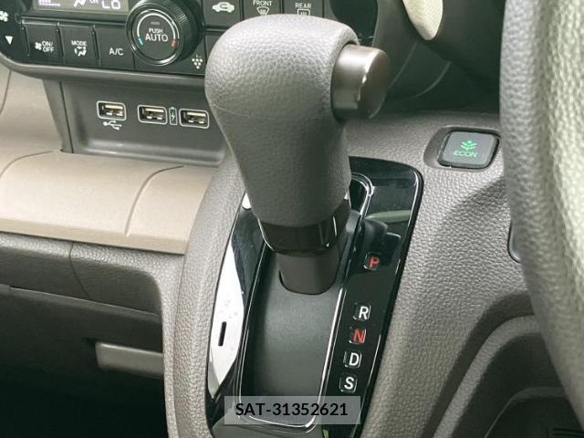 Honda N-WGN 2021-07 8374257-17