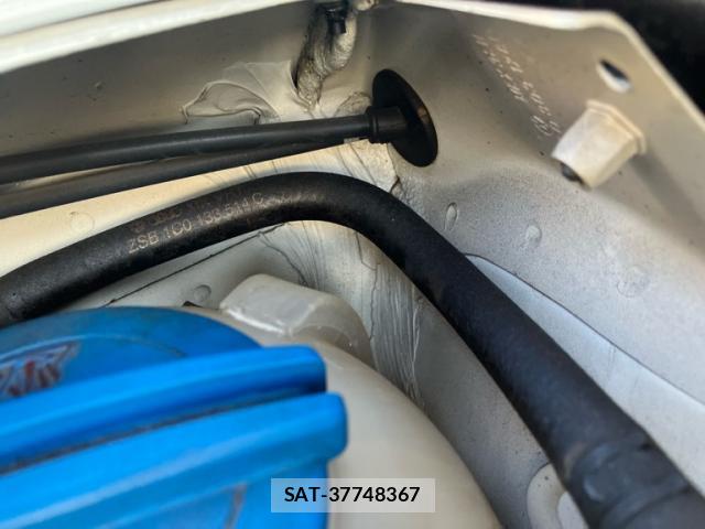 VolksWagen NEW BEETLE 2007-06 8372526-17
