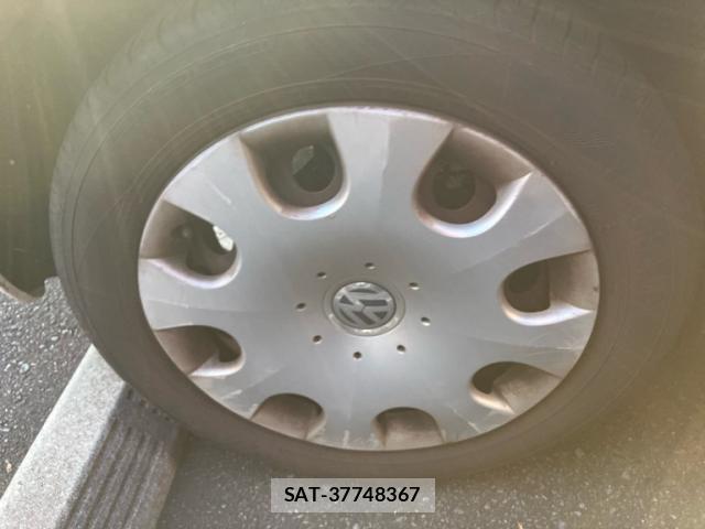 VolksWagen NEW BEETLE 2007-06 8372526-5