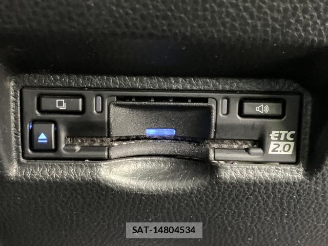Toyota NOAH 2024-03 8372501-14