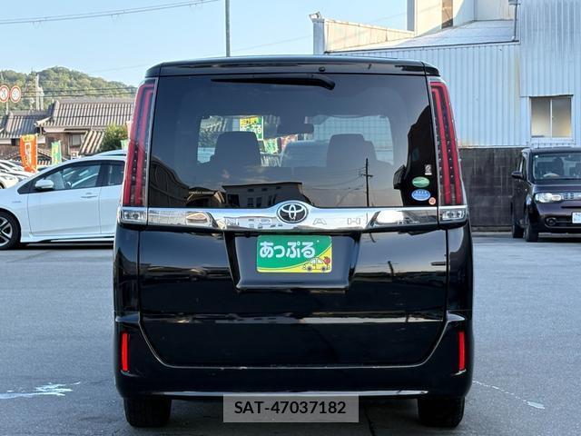 Toyota NOAH 2017-09 8372658-3