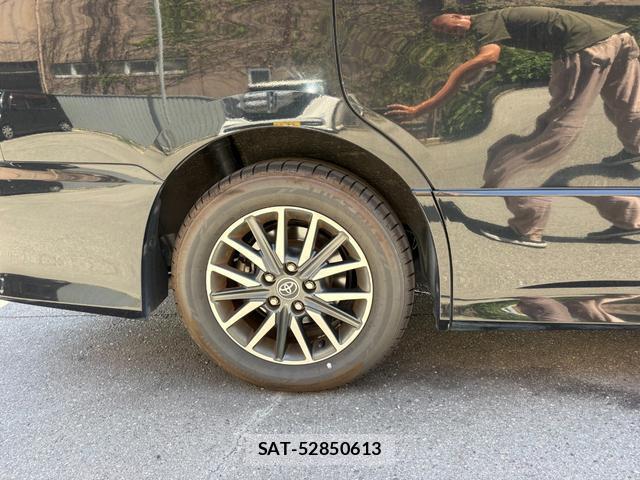 Toyota NOAH 2015-11 8372659-19