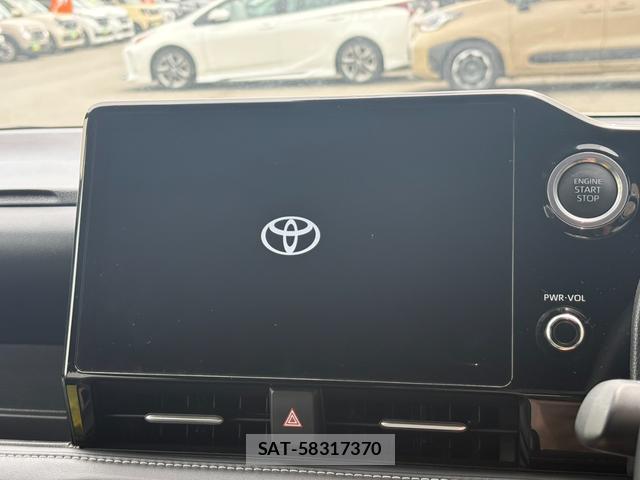 Toyota NOAH 2022-12 8372668-11
