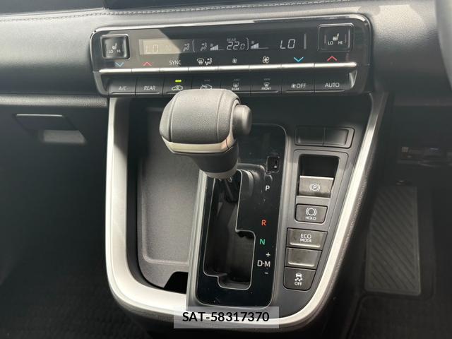 Toyota NOAH 2022-12 8372668-12