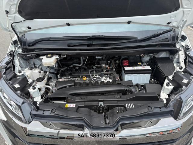 Toyota NOAH 2022-12 8372668-18