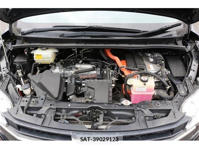 Toyota NOAH 2017-07 8372723-17