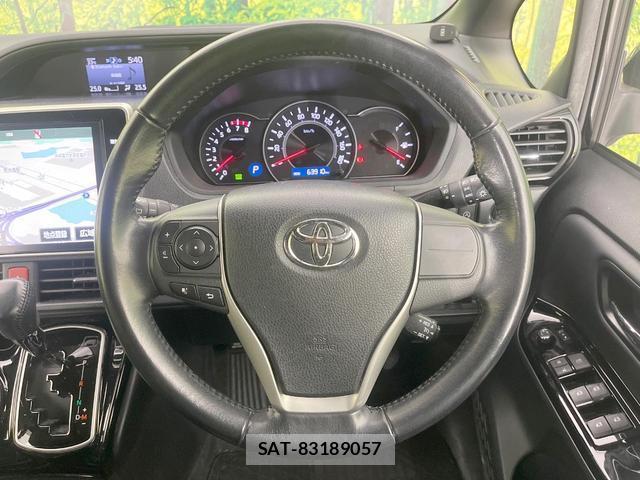 Toyota NOAH 2018-08 8373031-11