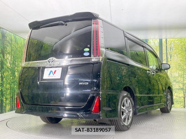 Toyota NOAH 2018-08 8373031-17