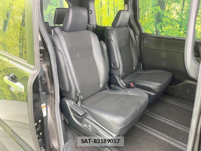 Toyota NOAH 2018-08 8373031-8
