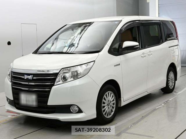 Toyota NOAH 2014-05 8373064-0