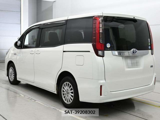 Toyota NOAH 2014-05 8373064-5