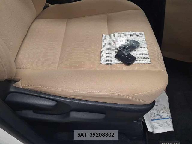 Toyota NOAH 2014-05 8373064-6