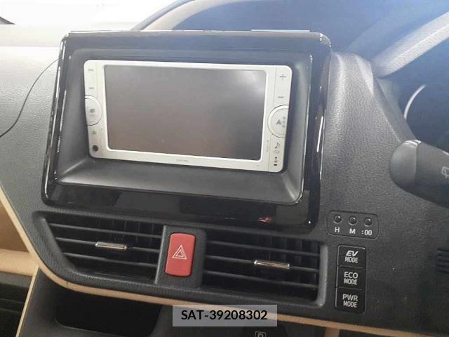 Toyota NOAH 2014-05 8373064-8