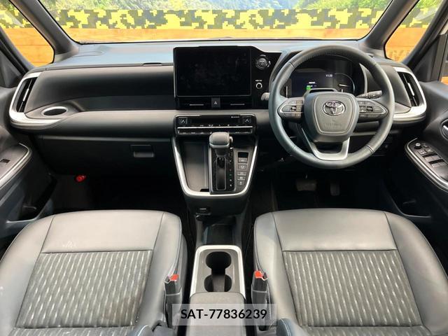 Toyota NOAH 2025-07 8373133-1