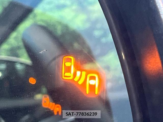 Toyota NOAH 2025-07 8373133-5