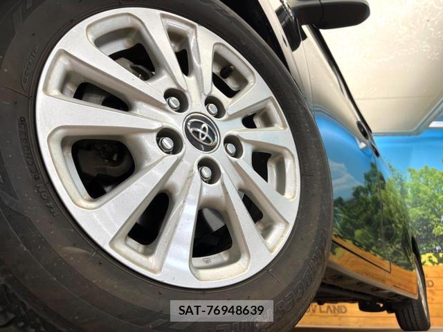 Toyota NOAH 2018-02 8373134-13