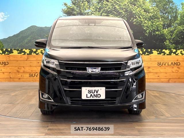 Toyota NOAH 2018-02 8373134-14