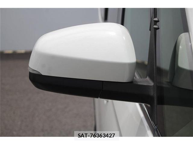 Toyota NOAH 2022-05 8373522-15