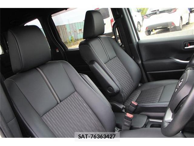 Toyota NOAH 2022-05 8373522-19