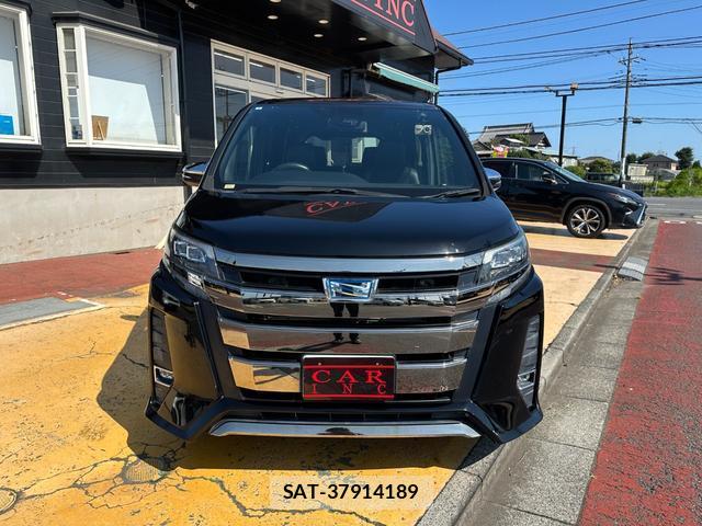 Toyota NOAH 2018-08 8373819-16