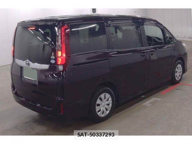 Toyota NOAH 2016-02 8373849-8