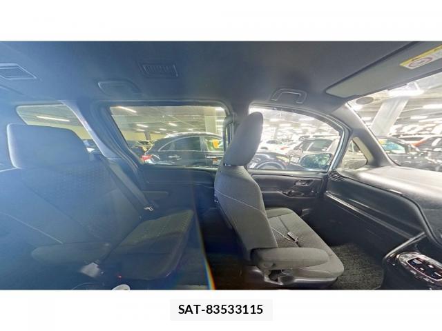 Toyota NOAH 2020-07 8373850-4