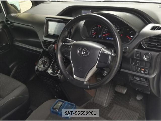 Toyota NOAH 2020-08 8373856-2