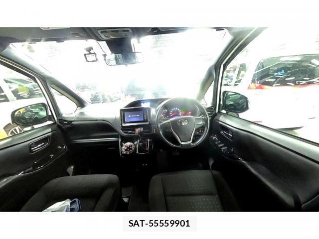 Toyota NOAH 2020-08 8373856-3