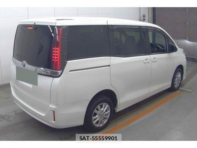 Toyota NOAH 2020-08 8373856-8