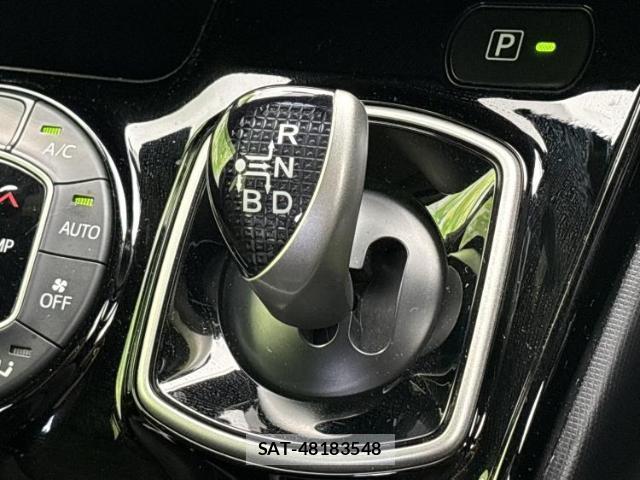 Toyota NOAH 2020-11 8374072-17