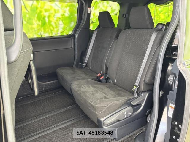 Toyota NOAH 2020-11 8374072-7