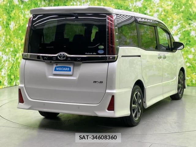 Toyota NOAH 2019-04 8374163-2