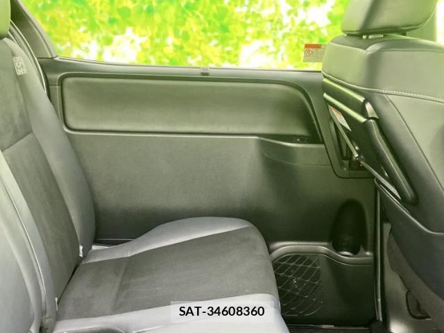 Toyota NOAH 2019-04 8374163-6