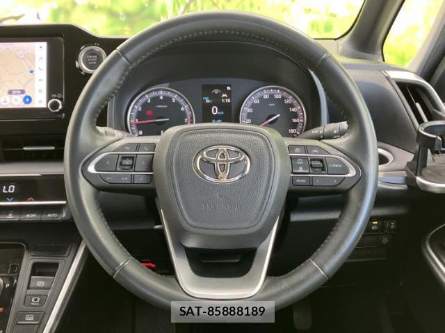 Toyota NOAH 2022-09 8374238-14