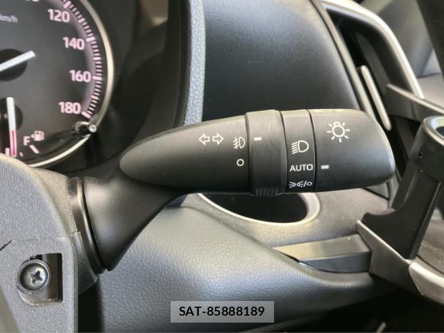 Toyota NOAH 2022-09 8374238-15