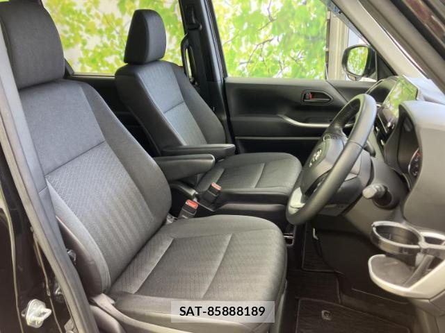 Toyota NOAH 2022-09 8374238-4
