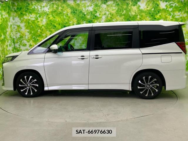Toyota NOAH 2023-08 8374316-1
