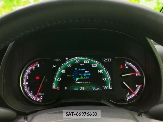 Toyota NOAH 2023-08 8374316-13
