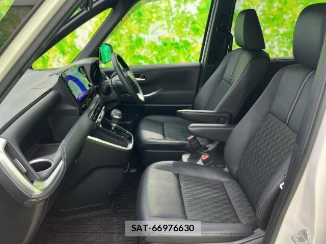 Toyota NOAH 2023-08 8374316-6