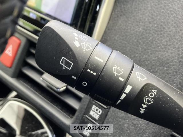 Toyota NOAH 2019-05 8374323-16