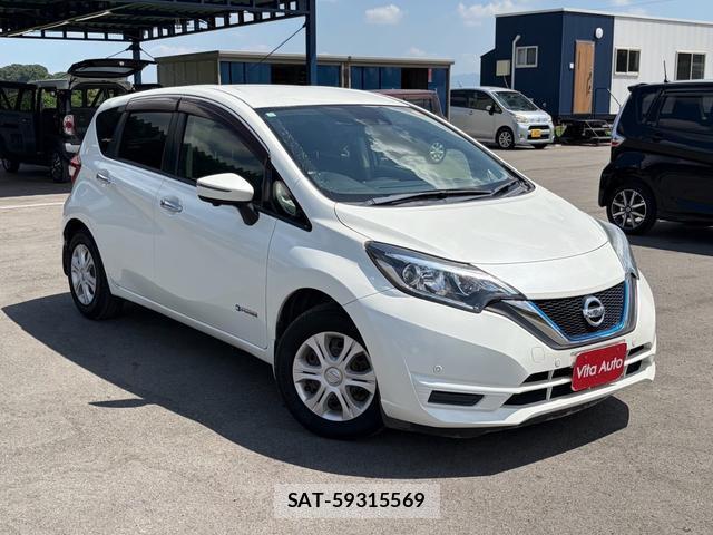 Nissan NOTE 2017-11 8372657-1