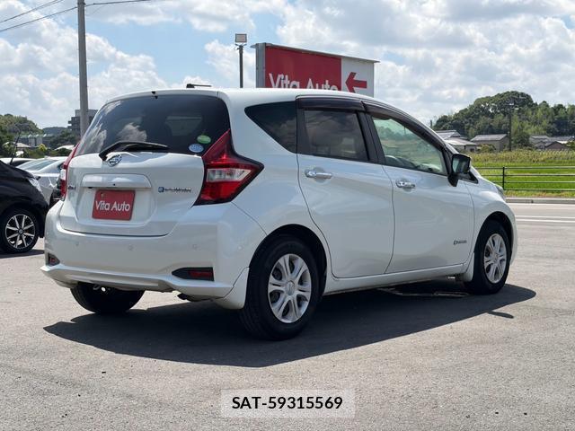 Nissan NOTE 2017-11 8372657-10