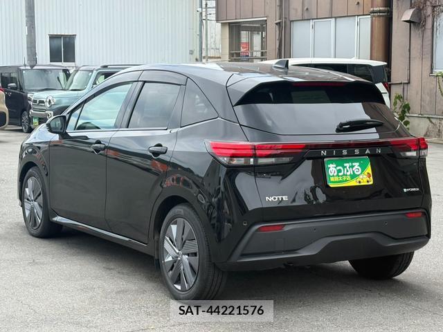 Nissan NOTE 2021-12 8372669-9
