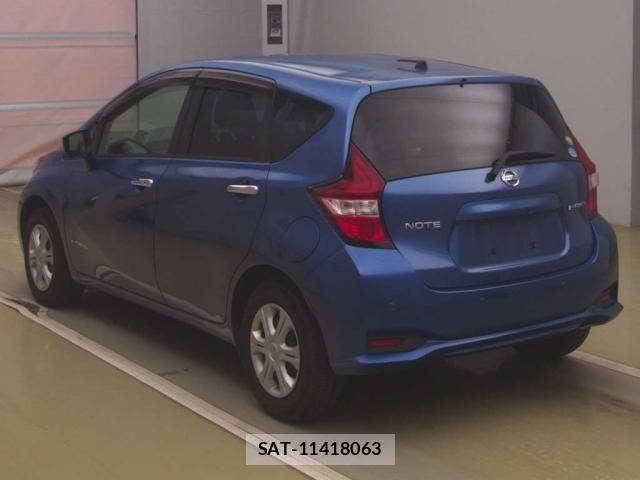 Nissan NOTE 2018-02 8372832-1
