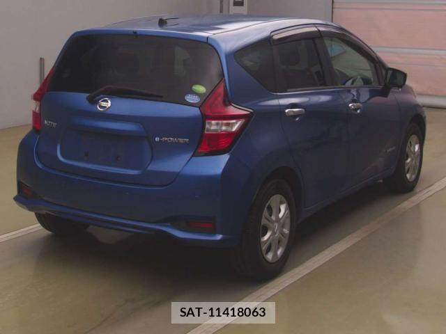 Nissan NOTE 2018-02 8372832-6
