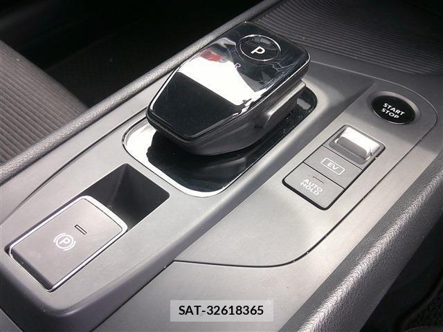 Nissan NOTE 2022-06 8372937-15