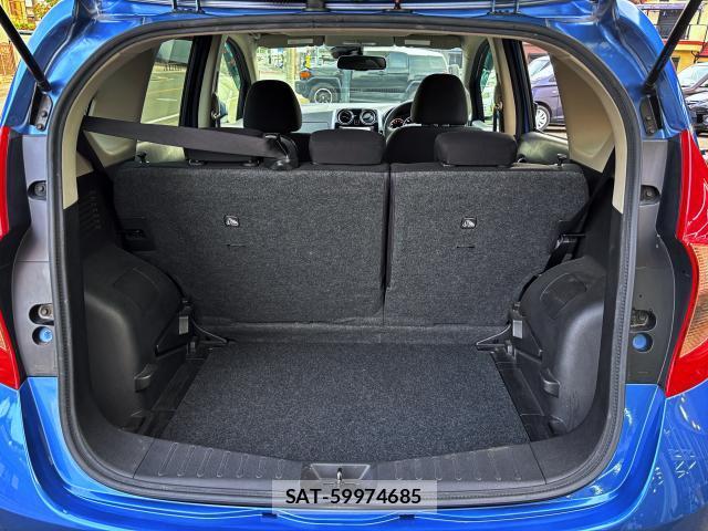 Nissan NOTE 2014-10 8373239-4