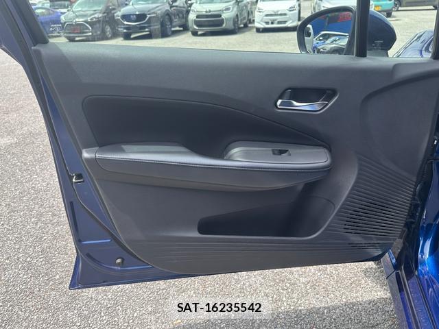 Nissan NOTE 2021-09 8373270-6