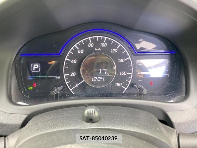 Nissan NOTE 2020-04 8373360-11