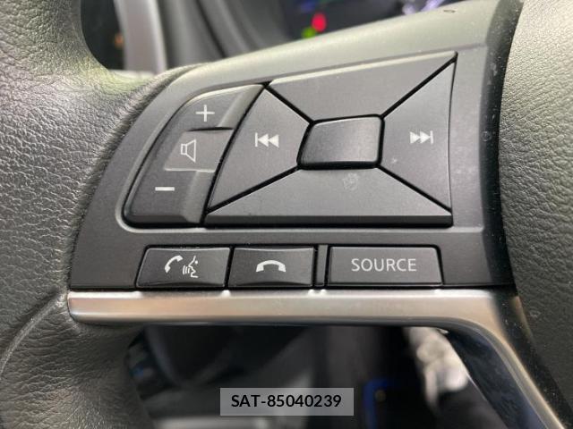 Nissan NOTE 2020-04 8373360-12